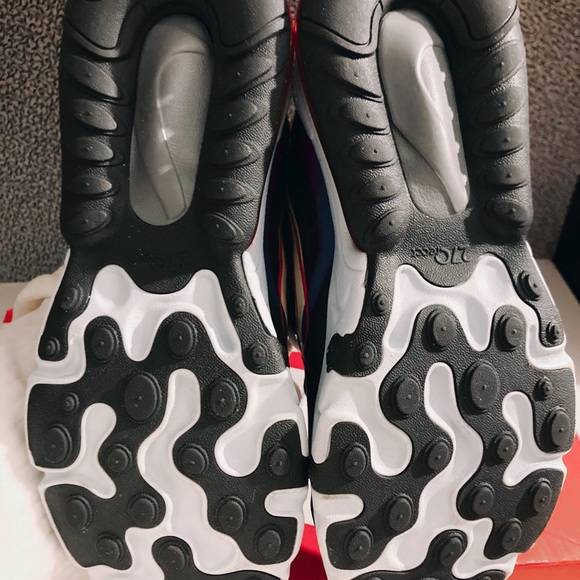 Nike Air Max 270☄️ - Picture 3 of 3